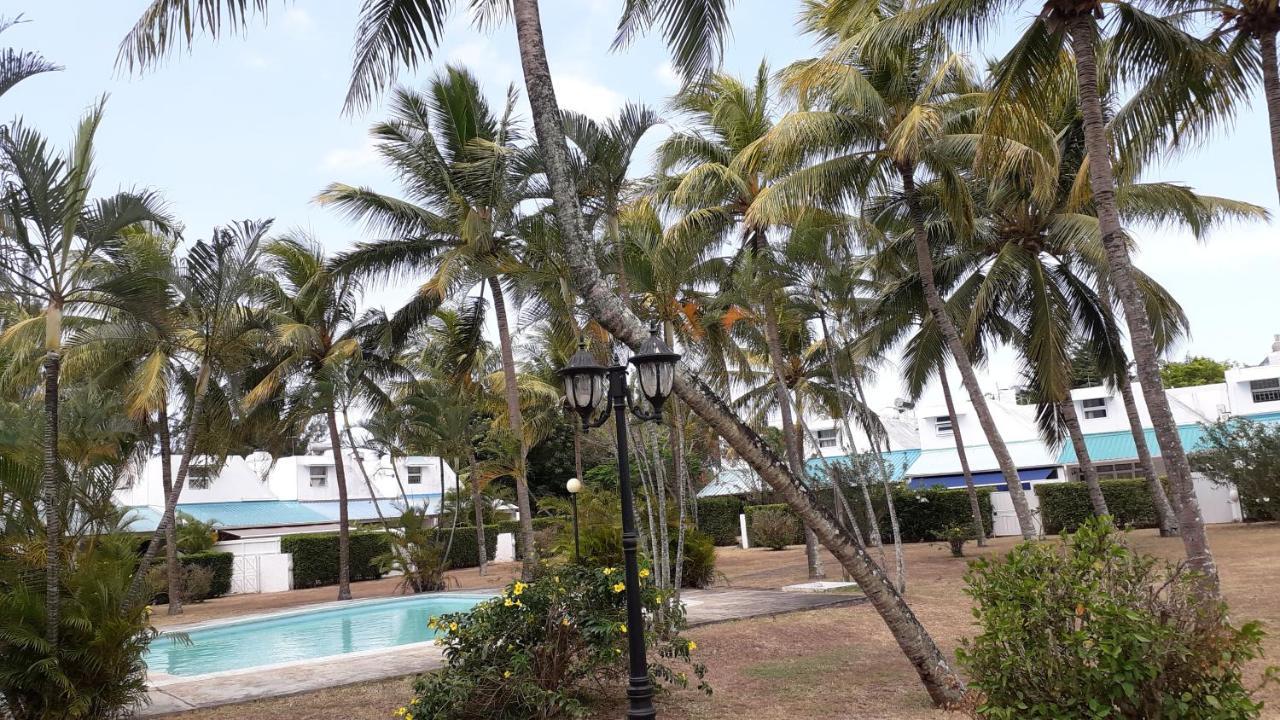 Peaceful And Private Villa กรองด์เบย์ ภายนอก รูปภาพ
