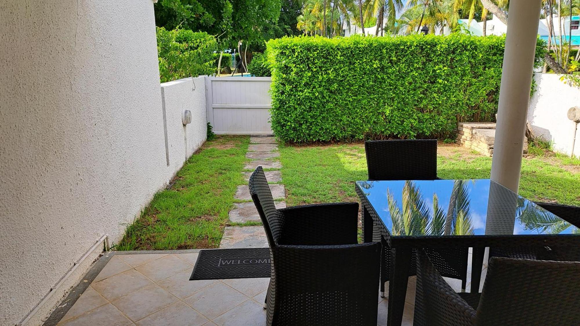Peaceful And Private Villa กรองด์เบย์ ภายนอก รูปภาพ
