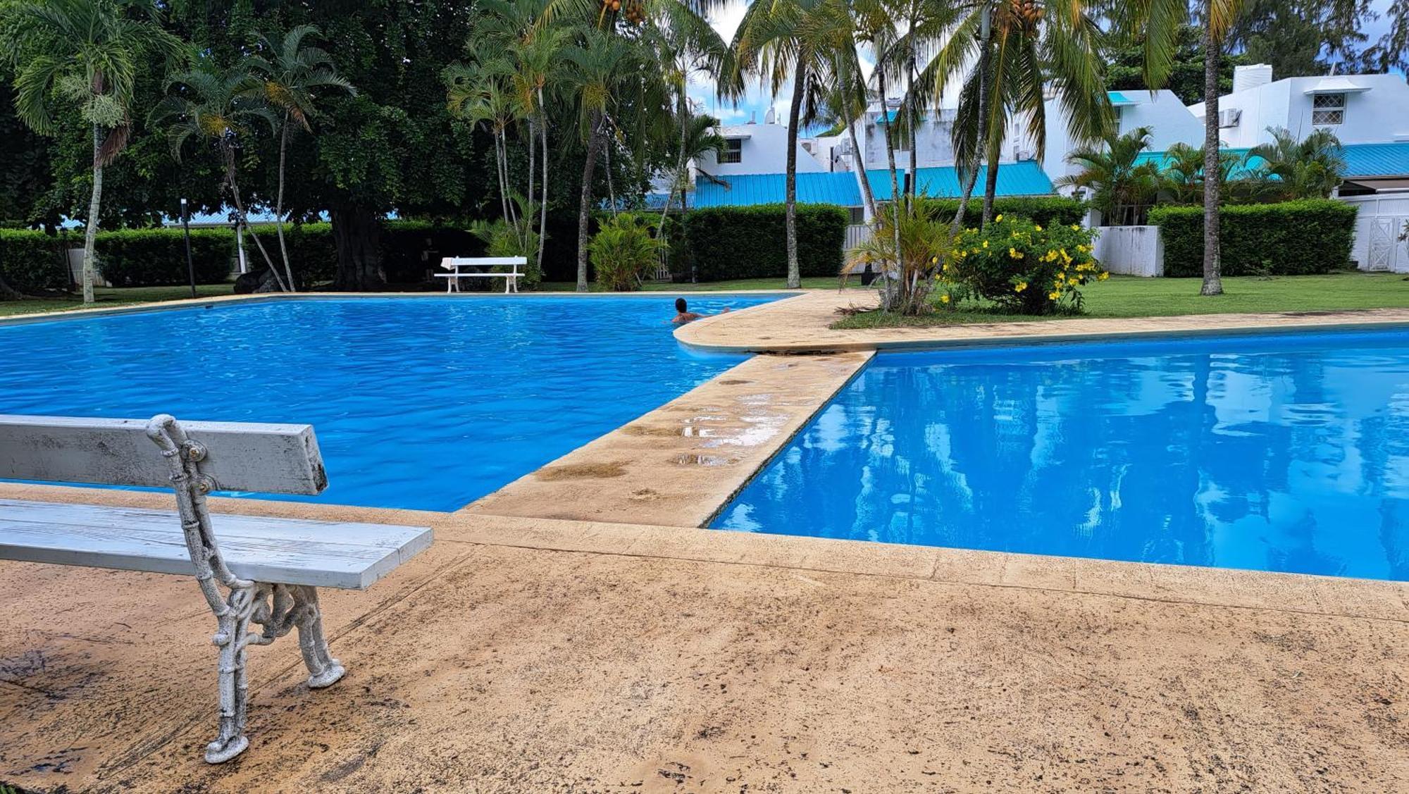 Peaceful And Private Villa กรองด์เบย์ ภายนอก รูปภาพ