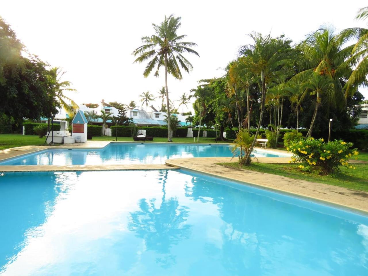 Peaceful And Private Villa กรองด์เบย์ ภายนอก รูปภาพ