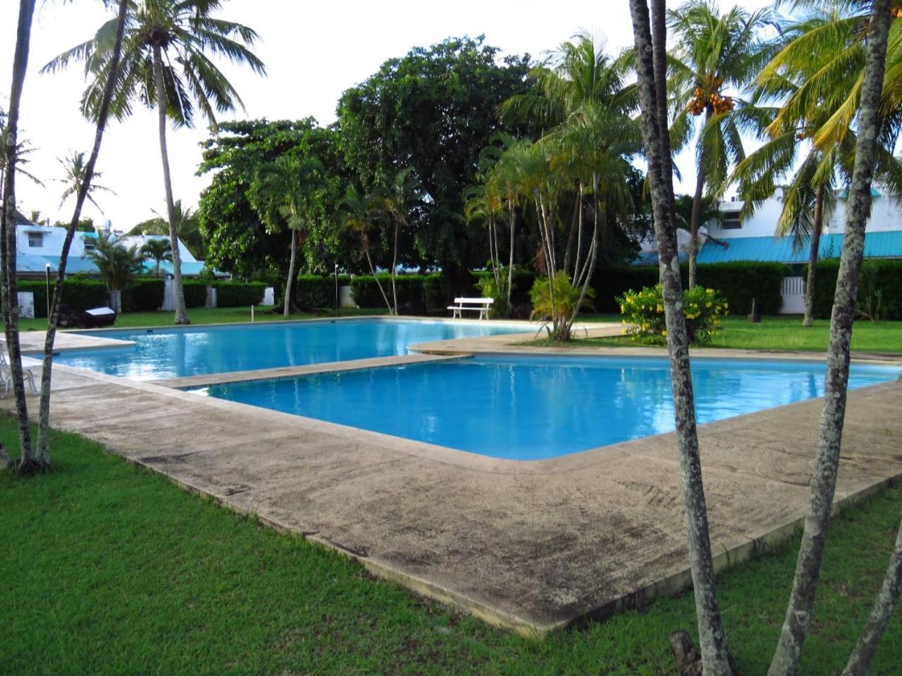 Peaceful And Private Villa กรองด์เบย์ ภายนอก รูปภาพ