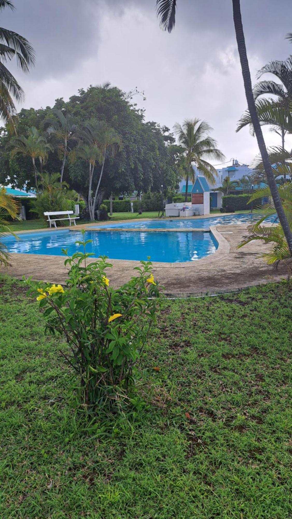 Peaceful And Private Villa กรองด์เบย์ ภายนอก รูปภาพ